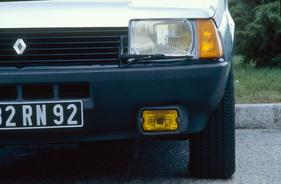 Renault Fuego (1981) - GTX-Version mit Nebelscheinwerfern