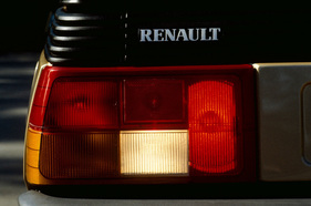 Renault Fuego (1982) - Heckleuchten beim Turbo Diesel