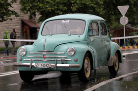 Renault Heck (1959) - den Motor im Heck wie der Käfer - am OSMT Corso Zug 2011