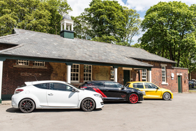 Renault Hot Hatches be iMPH