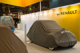 Renault Juvaquatre (1937) - eingepackt für die Nachtruhe - Rétromobile Paris 2018