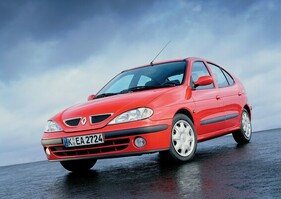 Renault Mégane (1999) - vorgestellt in Farbe rot