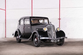 Renault Monaquatre YN4 Berline (1935) - als Lot 62 angeboten an der Artcurial "On the Road" Versteigerung am 9. Oktober 2016