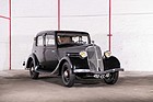 Renault Monaquatre YN4 Berline (1935) - als Lot 62 angeboten an der Artcurial "On the Road" Versteigerung am 9. Oktober 2016