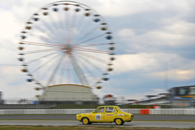 Renault R12 TS (1974) mit Startnummer 106 - Kampf der Zwerge - Nürburgring Classic 2019