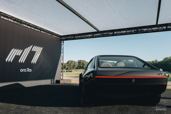 Renault R17 electric restomod x Ora Ïto (2024) - Concours Chantilly Arts & Elegance 2024