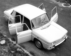 Renault R8 (1962) - vier weit öffnende Türen