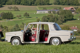 Renault R8 Major (1964) - vier weit öffnende Türen laden zum Einsteigen ein