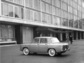 Renault R8 Major (1964) - was sich wohl besser gehalten hat, der R8 oder die damals moderne Architektur (© Archiv Automobil Revue) Renault R8 Major (1964) - was sich wohl besser gehalten hat, der R8 oder die damals moderne Architektur (© Archiv Automobil Revue)