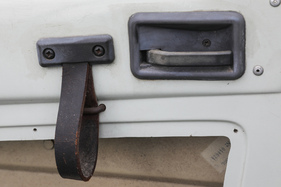 Renault Rodéo 4 (1980) - Schlaufen als Türgriffe