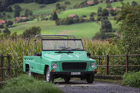 Renault Rodéo 4 (1980) - die Karosserie ist komplett eingefärbt Renault Rodéo 4 (1980) - die Karosserie ist komplett eingefärbt