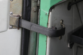 Renault Rodéo 4 (1980) - einfach und funktionell, die Rückhalter für die Türen