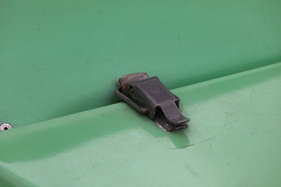 Renault Rodéo 4 (1980) - rudimentärer Motorhauben-Verschluss