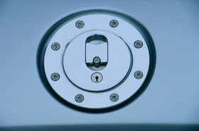 Renault Sport Clio V6 24V (1998) - der Tankdeckel am Prototyp