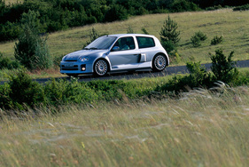 Renault Sport Clio V6 24V (2000) - Fahrt ins Grüne (Phase 1)