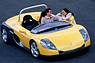 Renault Sport Spider (1995) - zwei Personen finden Platz, aber bereits beim Gepäck wurde es eng... (© Renault Communication, 1995) Renault Sport Spider (1995) - zwei Personen finden Platz, aber bereits beim Gepäck wurde es eng... (© Renault Communication, 1995)
