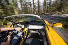 Renault Sport Spider (1997) - Auf solch kurvigen Strassen fühlt er sich am wohlsten