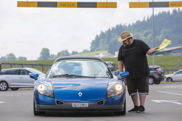 Renault Sport Spider (1997) - Mittelmotor-Sportwagen mit Clio-Motorisierung - Fantastic Plastic Rickenbach 2023