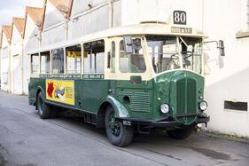 Renault TN4H Autobus Parisien (1936) – angeboten als Lot Nr. 302 bei der Artcurial-Versteigerung in Paris am 7. und 8. Februar 2025