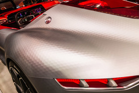 Renault Trezor Elektro-Studie (2016) - spezielle Oberfläche - Rétromobile Paris 2017