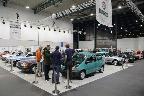 Bild Renault Twingo (1994) - wurde auch noch inspiziert, nachdem er längst verkauft war - Bremen Classic Motorshow 2023