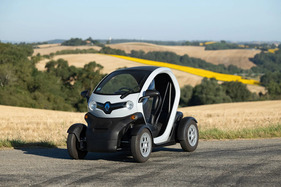 Renault Twizy Urban 45 (2013) - Lot 201 an der Artcurial „Automobiles sur les Champs" Versteigerung 2024