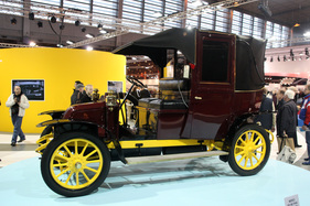 Renault Type AG6 (1909) - auf dem Renault-Stand - Rétromobile Paris 2014
