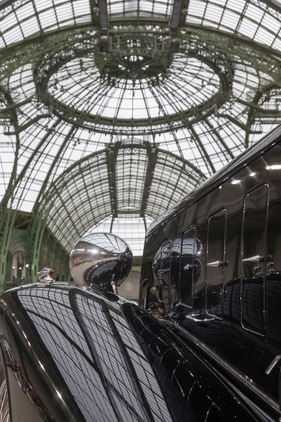 Renault Vivastella PG9 Limousine (1934) - als Lot 412 versteigert an der Bonhams Grand Palais Verteigerung in Paris am 4. Februar 2016