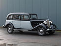 Renault Vivastella PG9 Limousine (1934) - angeboten als Lot 412 an der Bonhams-Versteigerung im Grand Palais Paris am 4. Februar 2016