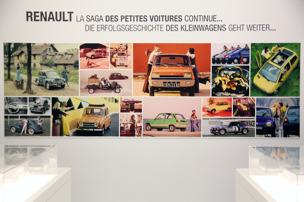 Renault mit Traditionspflege auf Papier - hübsch gemacht - am Genfer Automobilsalon 2014