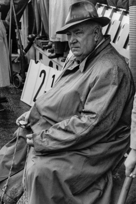 Rennleiter Alfred Neubauer bei der Zeitnahme - Grosser Preis von Frankreich in Reims (1954)