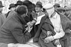 Rennleiter Alfred Neubauer und Rudolf Caracciola - Rekordfahrten auf der Reichsautobahn, Frankfurt am Main (1936)