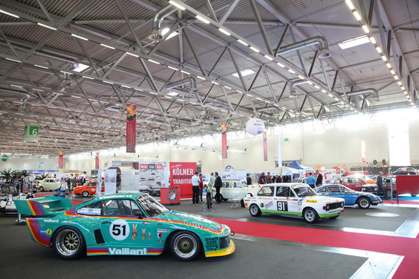 Bild: Rennsportliches in der Messehalle - Retro Classics Cologne 2018