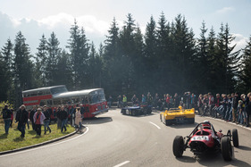 Rennwagen auf Talfahrt - Internationaler Edelweiss Bergpreis Rossfeld 2018 Rennwagen auf Talfahrt - Internationaler Edelweiss Bergpreis Rossfeld 2018
