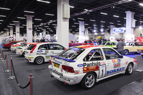 Rennwagen von Ford auf dem Clubstand - Retro Classics Cologne Köln 2017
