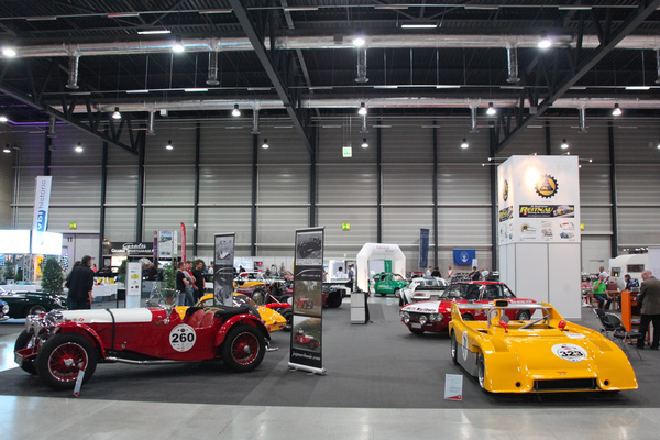 Rennwagenschau mit interessanten Raritäten von Jaguar bis Sauber - Swiss Classic World 2014