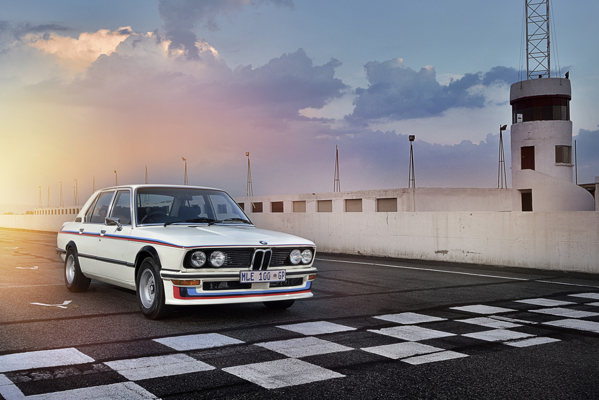 Restoration of a BMW 530 MLE (1976) - Thanks to the restoration, it shines again in its original splendor