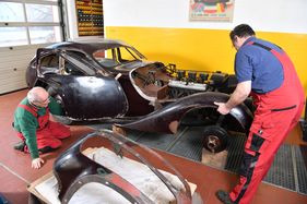 Bild Restauration eines Unikats der Extraklasse - Das stromlinienförmige Sport Coupé BMW 328