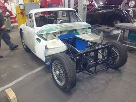 Restaurierung des TVR Grantura Mk IIA (1960) - 2014 - Bereit für die Lackierung