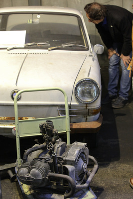 Restaurierungsobjekt mit Ersatzmotor - BMW 700 ging für nur CHF 1456 in neue Hände über - Versteigerung der Oldtimer Galerie Toffen am 20. Oktober 2018