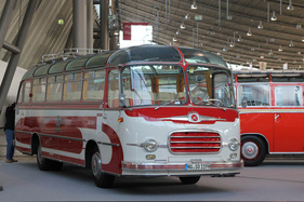 Retro Classics Stuttgart 2012 - Impressionen - Setra-Bus in der Nutzfahrzeug-Halle