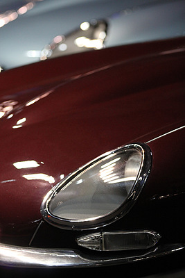 Rétromobile Paris 2012 - Impressionen - auch ein Jahr nach dem Jubiläum darf der E-Type natürlich nicht fehlen