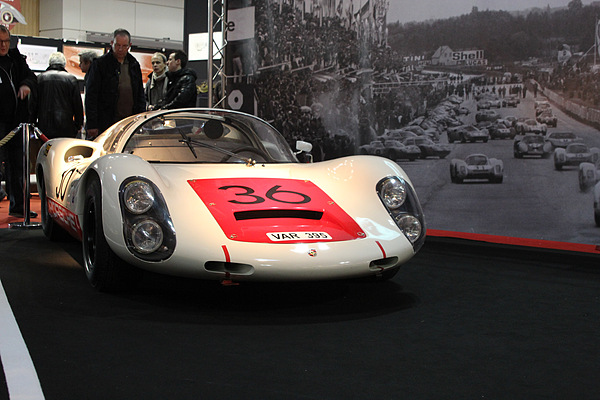 Rétromobile Paris 2012 - Impressionen - ein Porsche 910 - ready to race