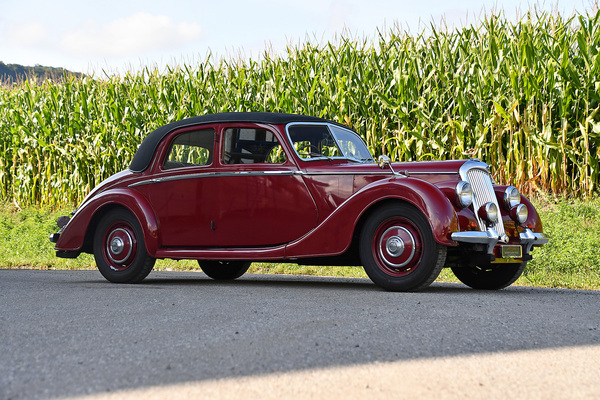 Bild: Riley 1 1/2-Litre RMA Saloon (1949) - Lot 51 an der Oktober-Versteigerung der Oldtimer Galerie am 12. Oktober 2024