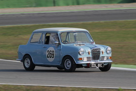 Riley Elf (1962) - Kampf der Zwerge - Gleichmässigkeitsläufe am Bosch Hockenheim Historic 2012 (1962)