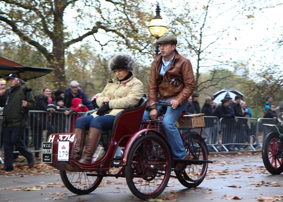Riley Forecar (1903) - at the Bonhams London to Brighton Veteran Car Run 2014