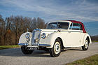 Bild: Riley RM Drophead Coupé (1950) - als Lot 050 angeboten an der Bonhams Scottsdale Versteigerung am 28. Januar 2016