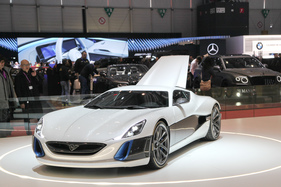 Rimac Concept One (2017) - wirkt unglaublich breit - Genfer Autosalon 2017