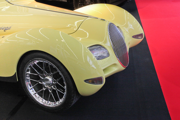 Rinspeed Yello Talbo (1996) - elegante Frontgestaltung mit Mischung von modernen und historischen Elementen - IAA Heritage by Motorworld 2019