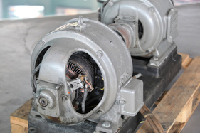 Robuste Elektromotoren - Sonderschau "Unter Strom" im Pantheon Basel
